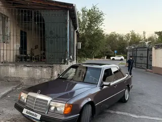Mercedes-Benz E-Class, 1991
