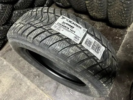 235/60 R18 107T Зимние шины с квадратными шипами Yokohama iceGUARD iG65 за 100 000 тг. в Астана