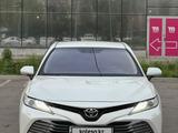 Toyota Camry 2018 года за 13 700 000 тг. в Алматы – фото 3