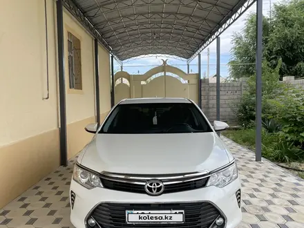 Toyota Camry 2015 года за 10 900 000 тг. в Шымкент