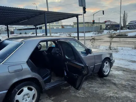 Mercedes-Benz E 230 1990 года за 1 000 000 тг. в Сатпаев – фото 3