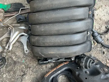 Впускной коллектор за 1 050 тг. в Алматы