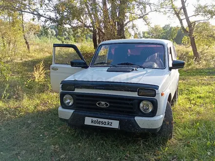 ВАЗ (Lada) Lada 2121 2012 года за 3 000 000 тг. в Павлодар – фото 2