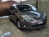 Toyota Sienna 2013 года за 10 000 000 тг. в Шымкент – фото 2