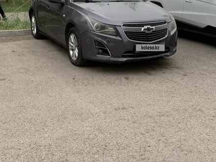 Chevrolet Cruze 2013 года за 2 900 000 тг. в Астана – фото 5