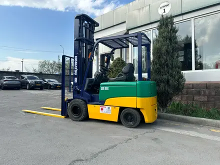 Komatsu  FB25 EX электро, 6.5 метра, 2.5 тонны 2010 года за 7 900 000 тг. в Алматы – фото 4