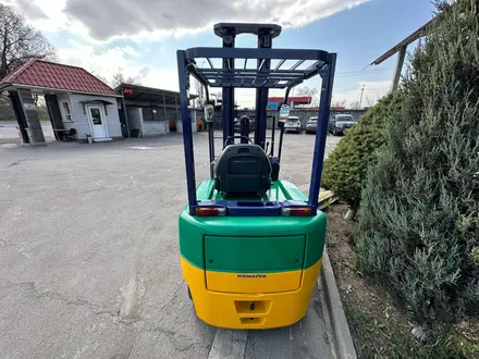 Komatsu  FB25 EX электро, 6.5 метра, 2.5 тонны 2010 года за 7 900 000 тг. в Алматы – фото 6