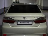 Toyota Camry 2017 года за 12 790 000 тг. в Актау – фото 4