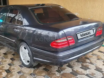 Mercedes-Benz E 200 1998 года за 2 000 000 тг. в Тараз – фото 5