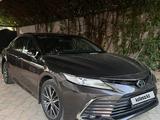 Toyota Camry 2021 годаүшін18 000 000 тг. в Шымкент – фото 2