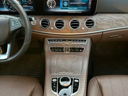 Mercedes-Benz E 400 2018 года за 23 000 000 тг. в Астана – фото 18