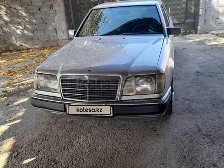 Mercedes-Benz E 220 1993 года за 1 850 000 тг. в Алматы – фото 11