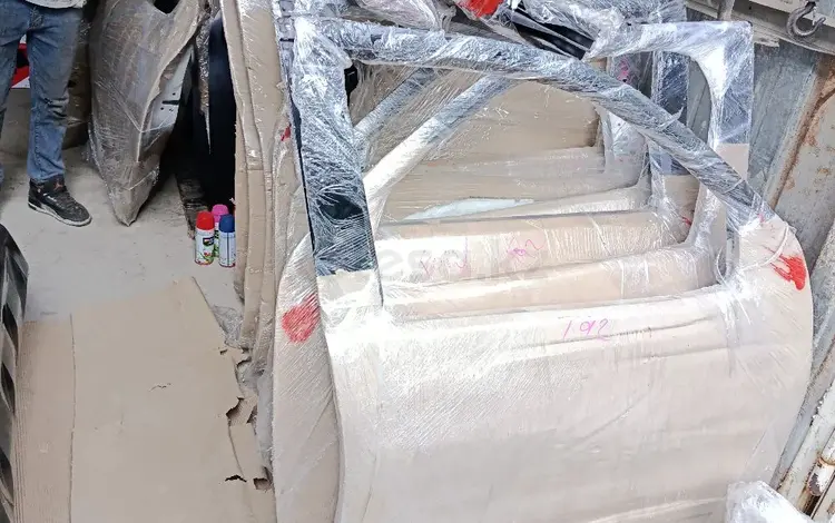 Двери тойота хайлюкс за 35 000 тг. в Алматы