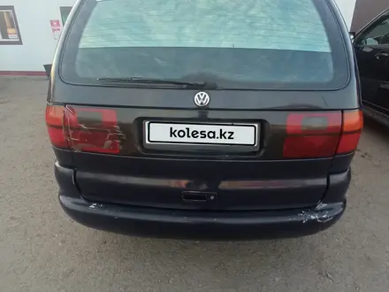 Volkswagen Sharan 1996 года за 2 000 000 тг. в Кокшетау – фото 21