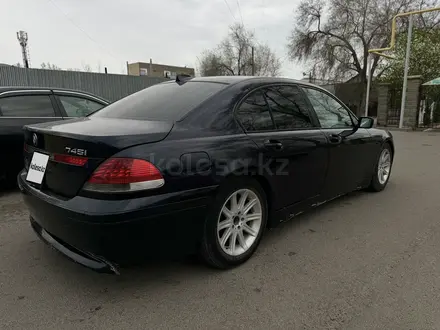 BMW 745 2003 года за 3 000 000 тг. в Алматы – фото 3