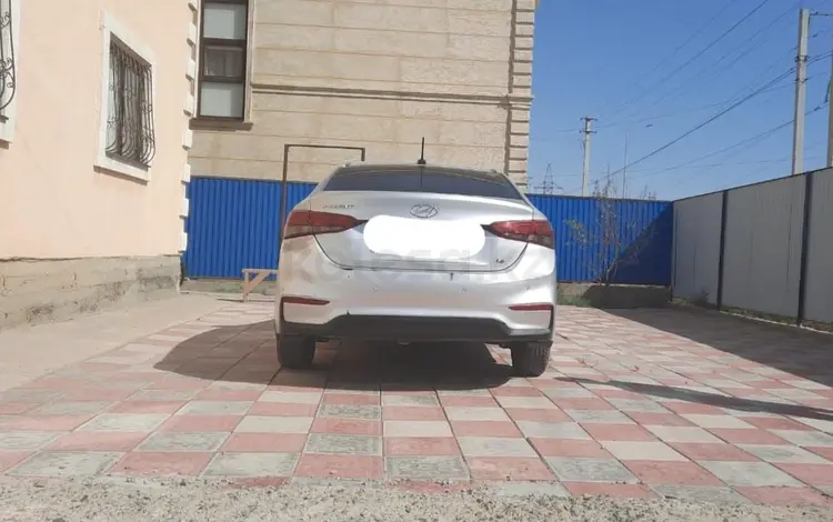 Hyundai Accent 2018 года за 6 800 000 тг. в Атырау