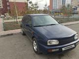 Volkswagen Golf 1993 годаүшін1 450 000 тг. в Астана