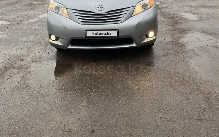 Toyota Sienna 2010 года за 10 500 000 тг. в Кокшетау