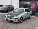 Mercedes-Benz C 200 1994 года за 750 000 тг. в Караганда