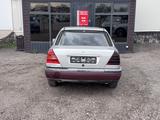 Mercedes-Benz C 200 1994 года за 750 000 тг. в Караганда – фото 5