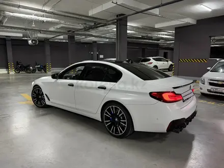 BMW 520 2021 года за 19 998 000 тг. в Алматы – фото 19