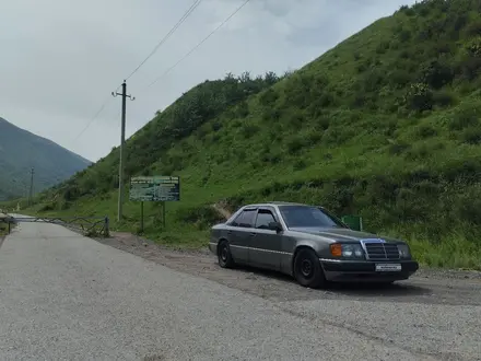 Mercedes-Benz E 300 1991 года за 1 000 000 тг. в Алматы – фото 2