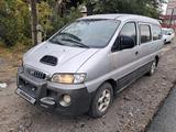 Hyundai Starex 2002 годаfor2 400 000 тг. в Семей – фото 2