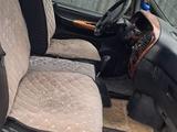 Hyundai Starex 2002 годаfor2 400 000 тг. в Семей – фото 5
