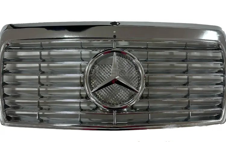 РЕШЕТКА РАДИАТОРА С ЭМБЛЕМОЙ ХРОМ MERCEDES W124 83-95 за 10 900 тг. в Алматы