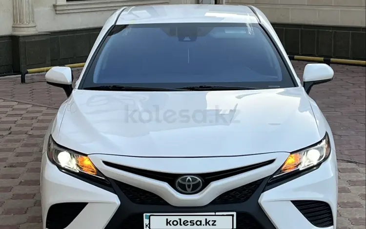 Toyota Camry 2018 года за 10 800 000 тг. в Шымкент