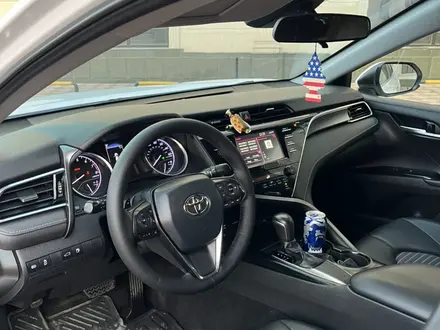 Toyota Camry 2018 года за 10 800 000 тг. в Шымкент – фото 7