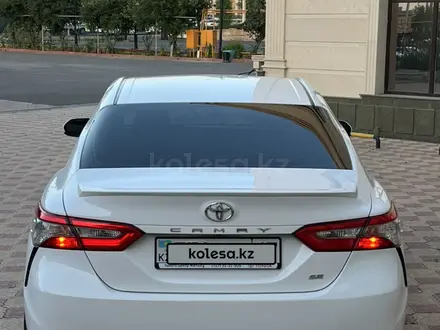 Toyota Camry 2018 года за 10 800 000 тг. в Шымкент – фото 5
