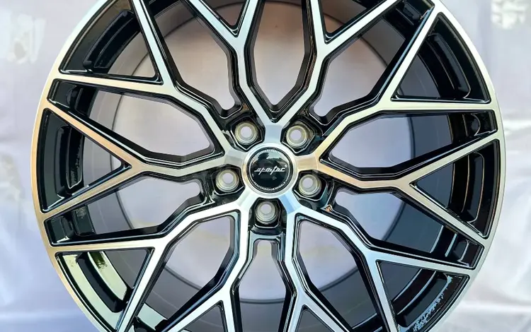 Премиальные диски R20 5x114.3 Black Machined Face за 440 000 тг. в Алматы