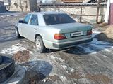 Mercedes-Benz E 200 1992 года за 1 450 000 тг. в Семей