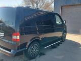 Volkswagen Multivan 2006 года за 8 000 000 тг. в Караганда – фото 2