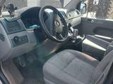 Volkswagen Multivan 2006 года за 8 000 000 тг. в Караганда – фото 4