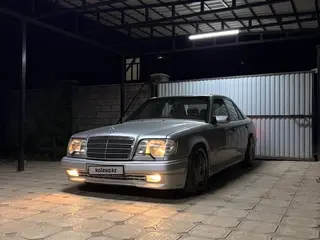 Mercedes-Benz E 280