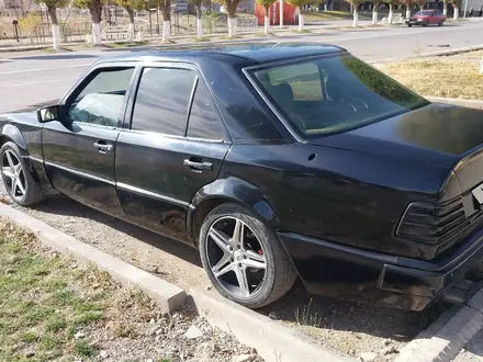 Mercedes-Benz E 230 1991 года за 2 000 000 тг. в Тараз – фото 5