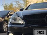 Mercedes-Benz CLS 500 2005 года за 6 000 000 тг. в Атырау – фото 4