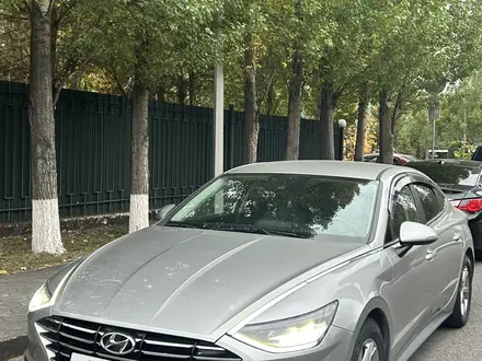 Hyundai Sonata 2019 года за 9 600 000 тг. в Астана – фото 9