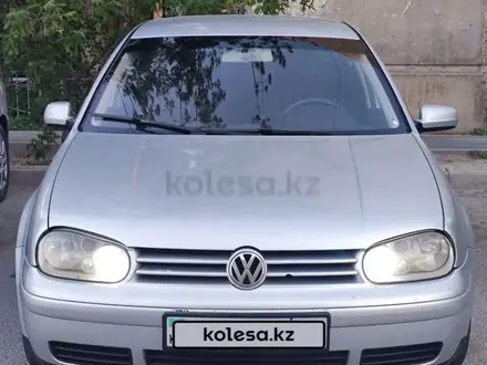 Volkswagen Golf 2003 годаүшін2 400 000 тг. в Кызылорда