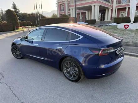 Tesla Model 3 2018 года за 10 000 000 тг. в Алматы – фото 2