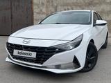 Hyundai Elantra 2022 года за 7 050 000 тг. в Караганда