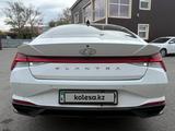 Hyundai Elantra 2022 года за 7 050 000 тг. в Караганда – фото 3