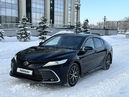 Toyota Camry 2021 года за 18 300 000 тг. в Алматы – фото 5