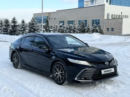 Toyota Camry 2021 года за 18 300 000 тг. в Алматы – фото 6