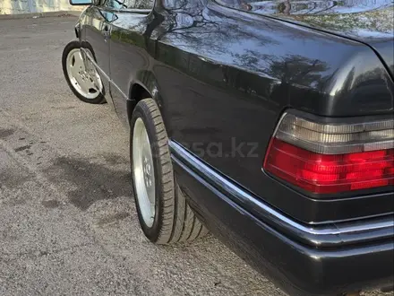 Mercedes-Benz E 320 1995 года за 5 999 999 тг. в Алматы – фото 3