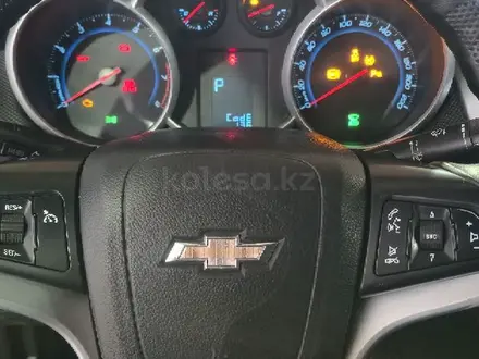 Chevrolet Cruze 2013 года за 3 299 999 тг. в Астана – фото 18