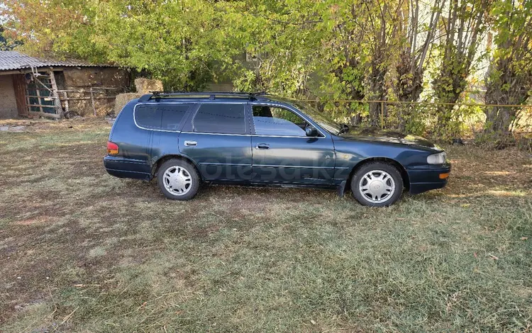 Toyota Camry 1993 годаүшін1 500 000 тг. в Шымкент