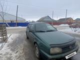 Volkswagen Golf 1994 годаfor1 300 000 тг. в Уральск